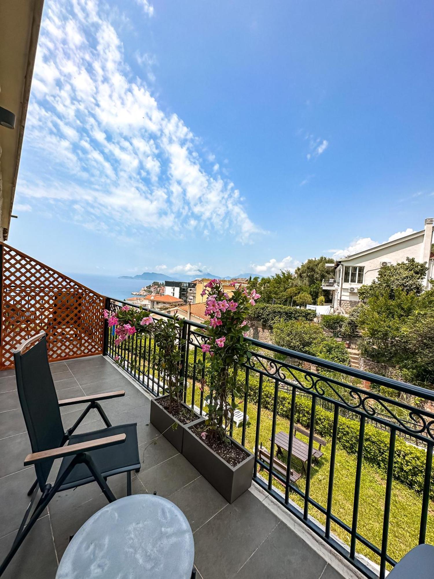 Vertmont Villa Sveti Stefan Ruang foto