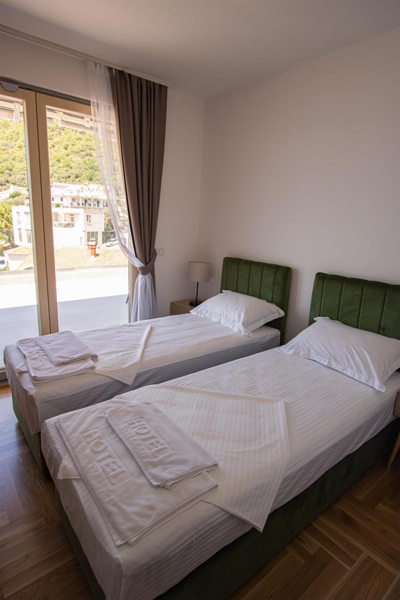Vertmont Villa Sveti Stefan Bagian luar foto