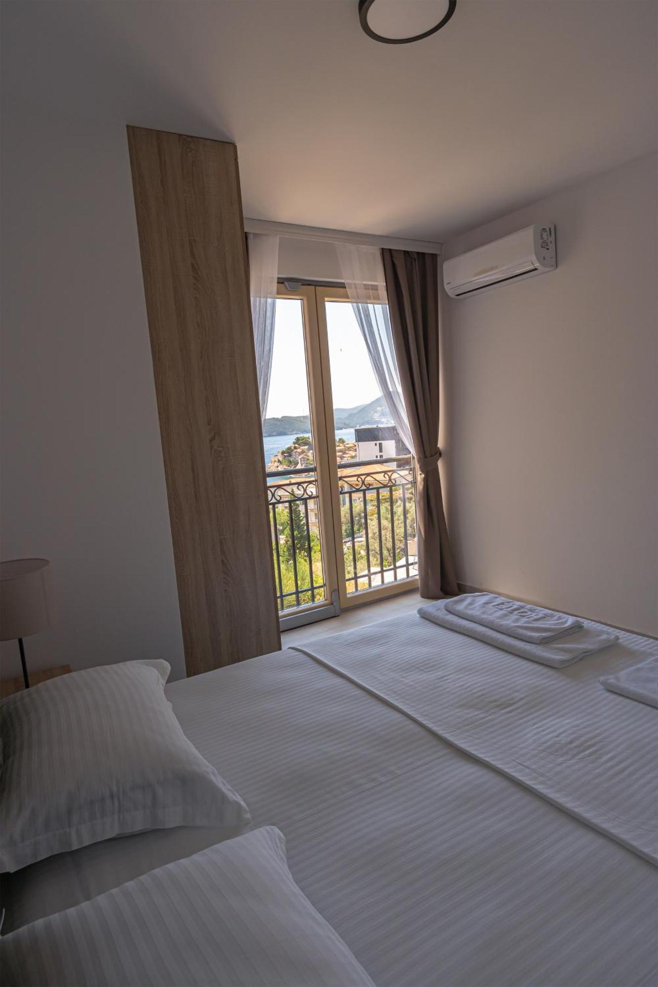 Vertmont Villa Sveti Stefan Ruang foto