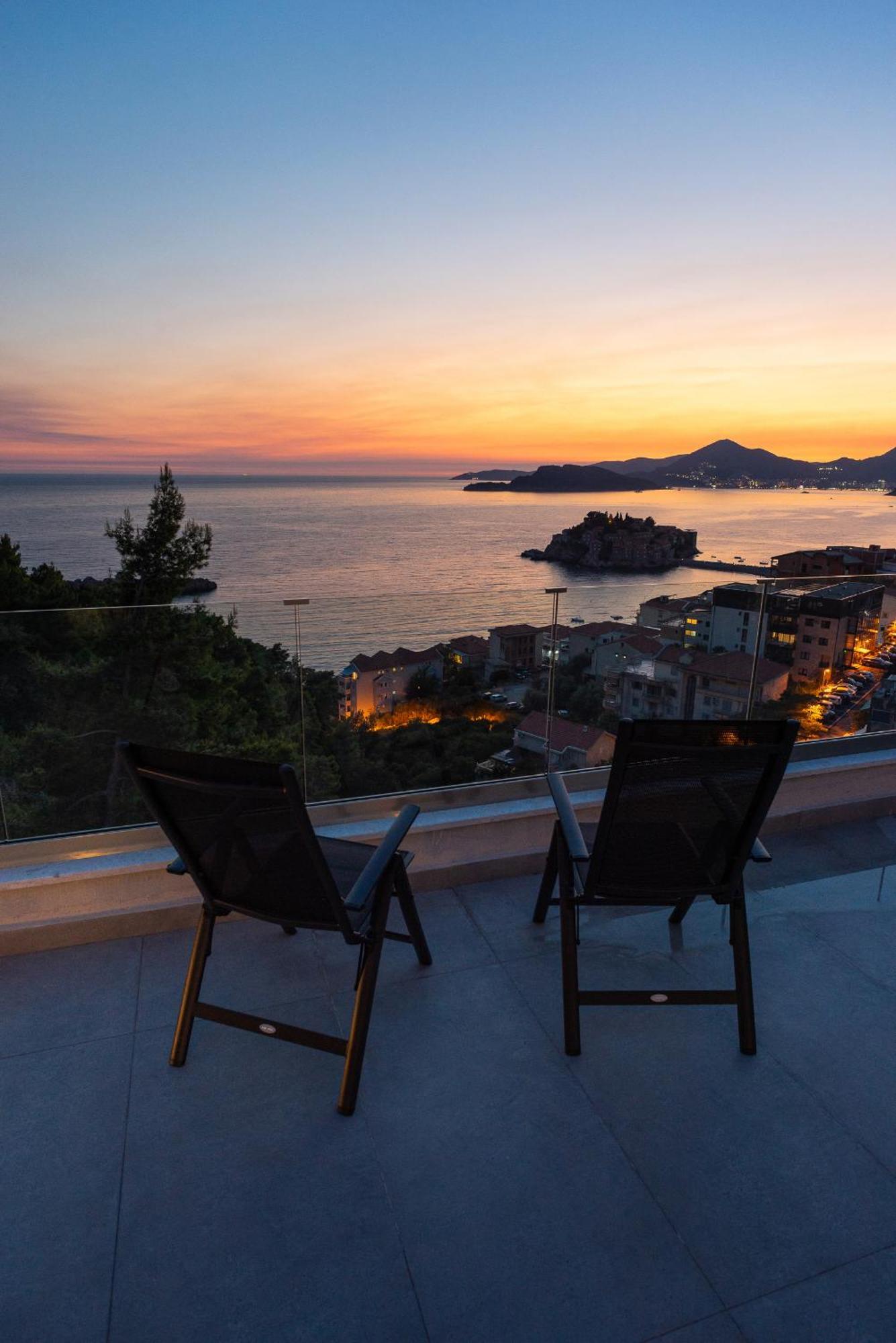 Vertmont Villa Sveti Stefan Ruang foto